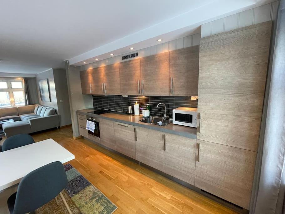 Skjomtind - Modern Apartment With Free Parking Narvik Exteriör bild